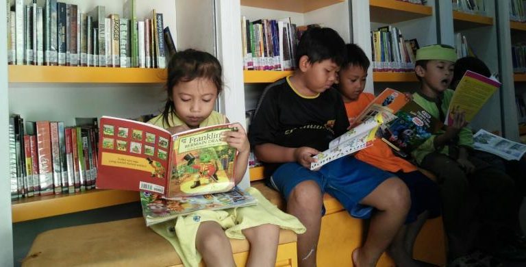 Kita Adalah Buta Huruf