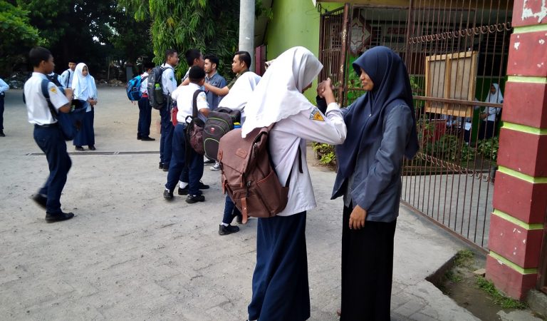 Senyum, Salam, dan Sapa Senyum, Salam, dan Sapa