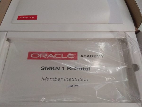 GGD Mengenalkan Mereka Masa Depan; Oracle Academy dan Sekolah Pinggiran