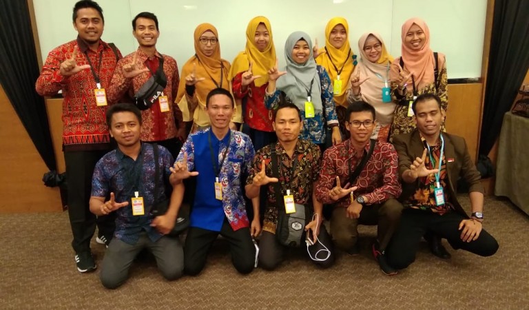 Alumni PPG SM-3T Giatkan Literasi Baca Tulis di Sabah, Malaysia Alumni PPG SM-3T Giatkan Literasi Baca Tulis di Sabah, Malaysia